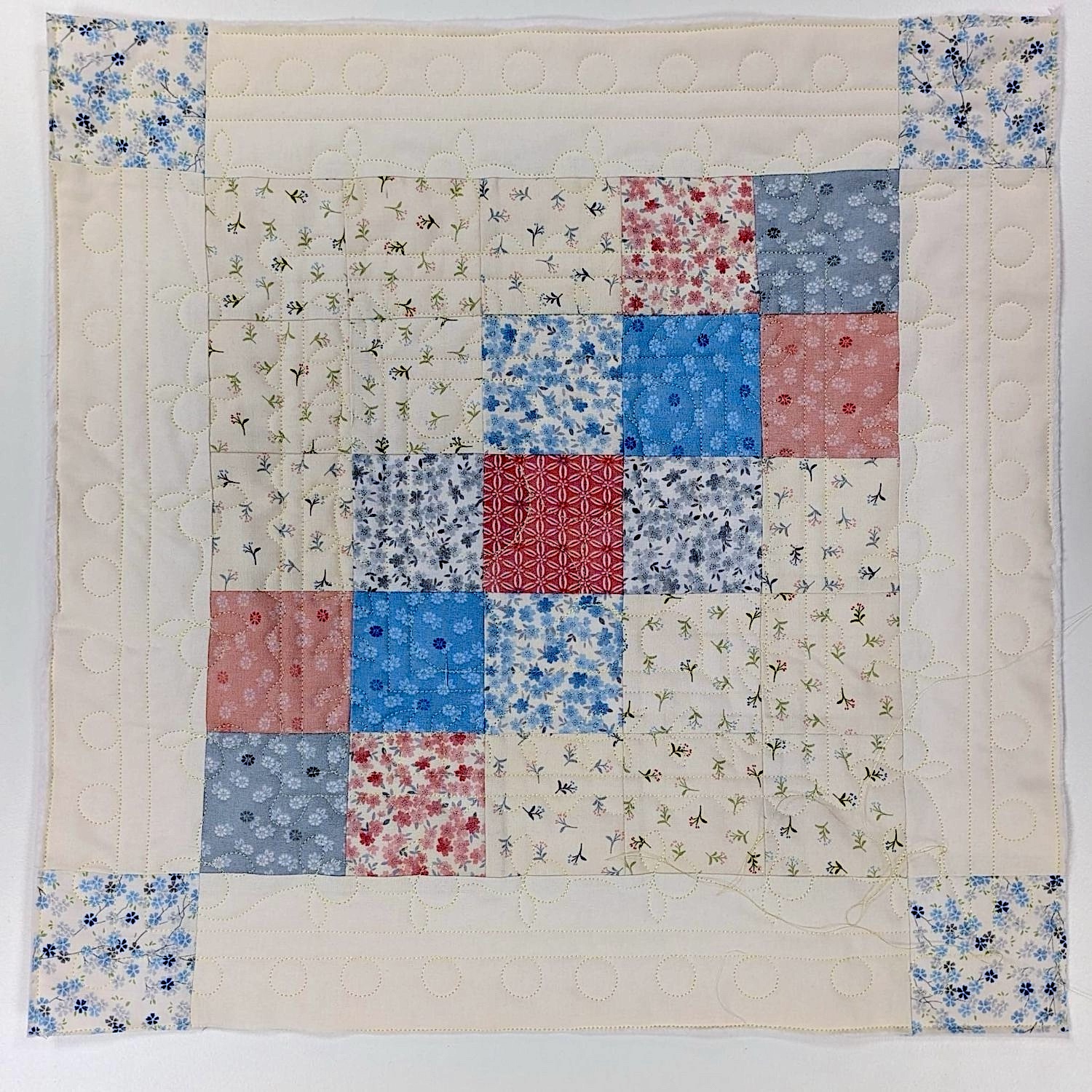 Quilters Grid Cushion
