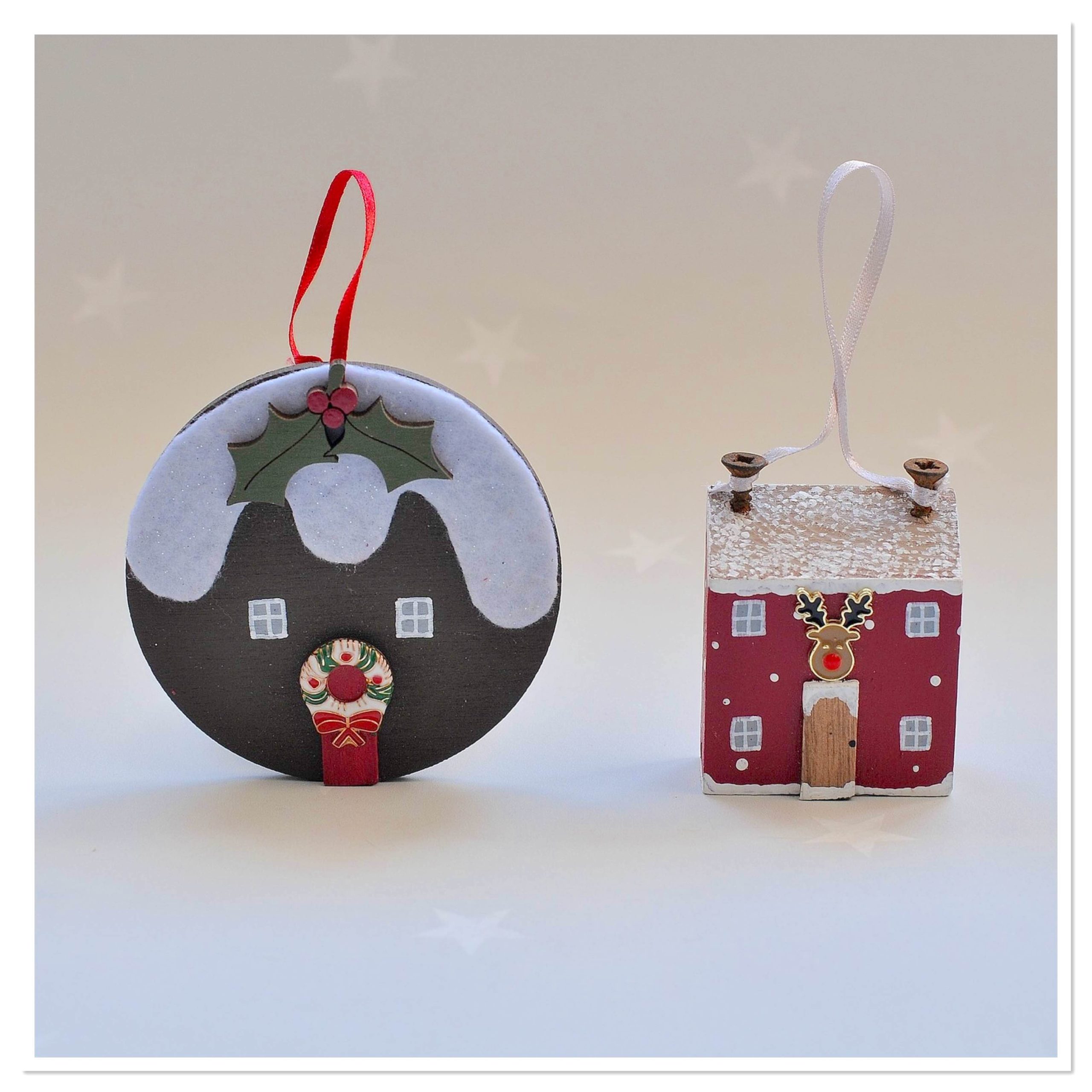 Christmas Pudding and Snowy Cottage Decorations